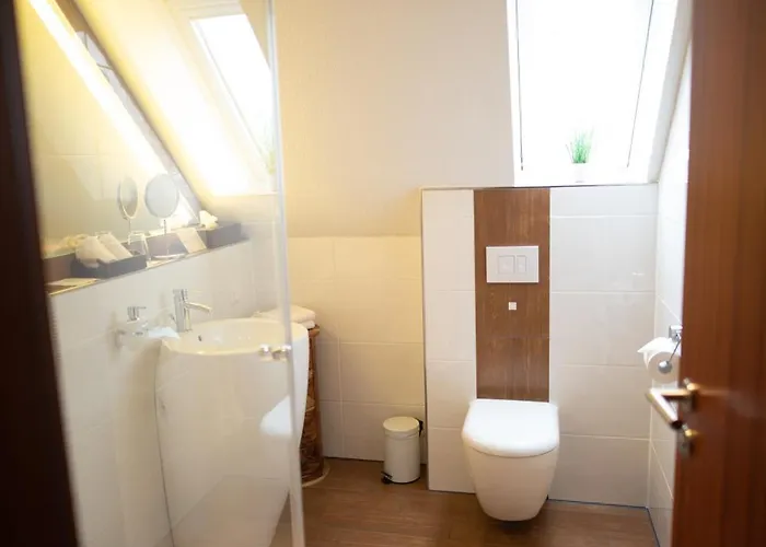 Vier Jahreszeiten * Husum (Lower-Saxony)